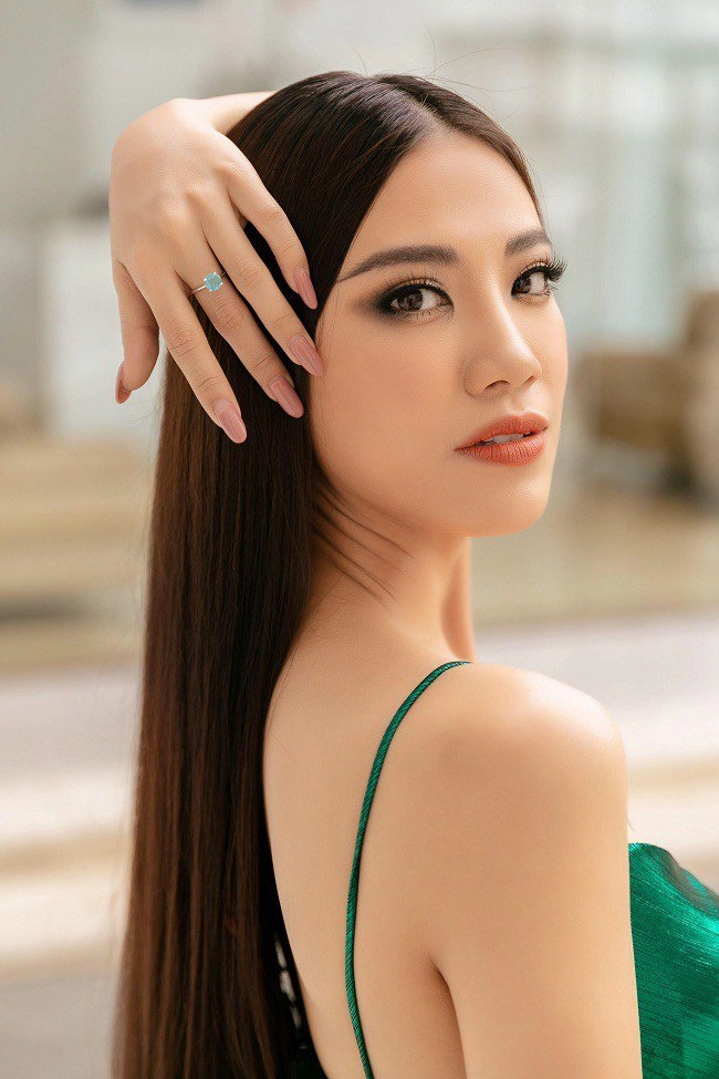 Một á hậu tên d vừa bị đồn mới chỉnh mũi nhan sắc nữ thần giờ như hotgirl kem trộn - 10