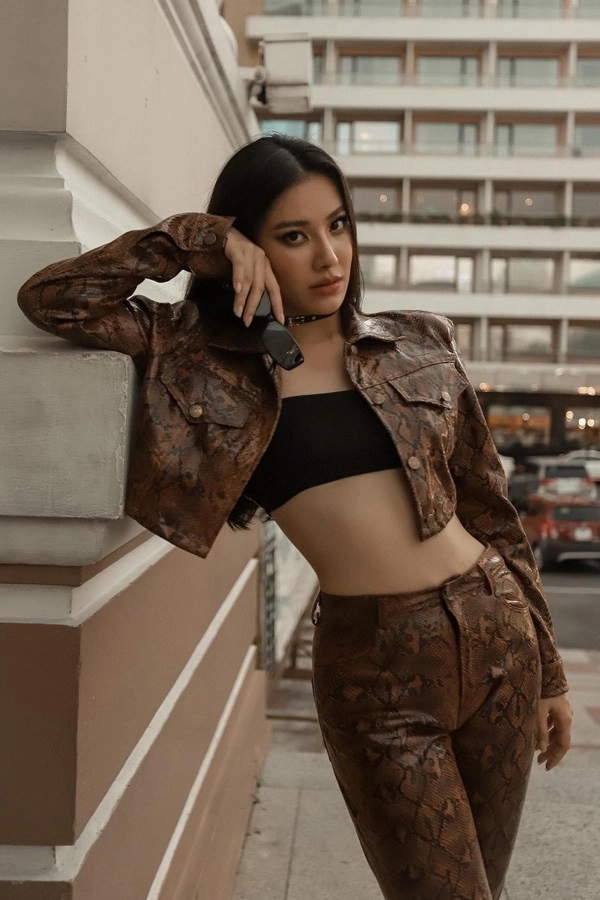 Một á hậu tên d vừa bị đồn mới chỉnh mũi nhan sắc nữ thần giờ như hotgirl kem trộn - 12