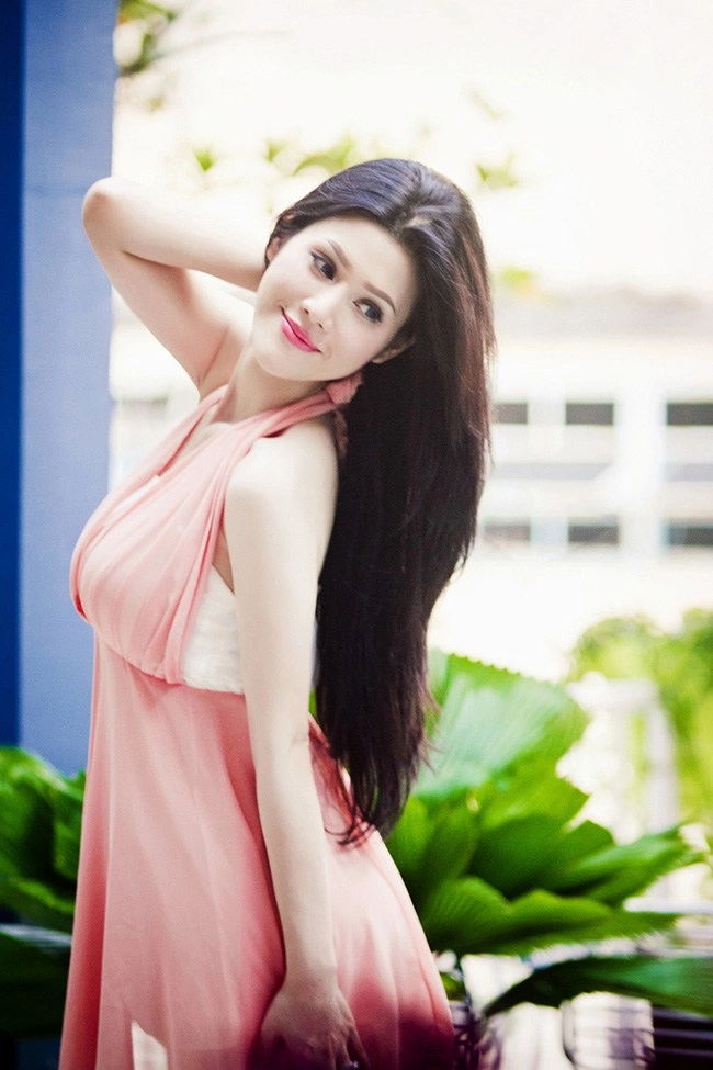 Một thời là mỹ nhân bốc lửa maria đinh phương ánh giờ đây mặt cứng đờ như tượng sáp - 2