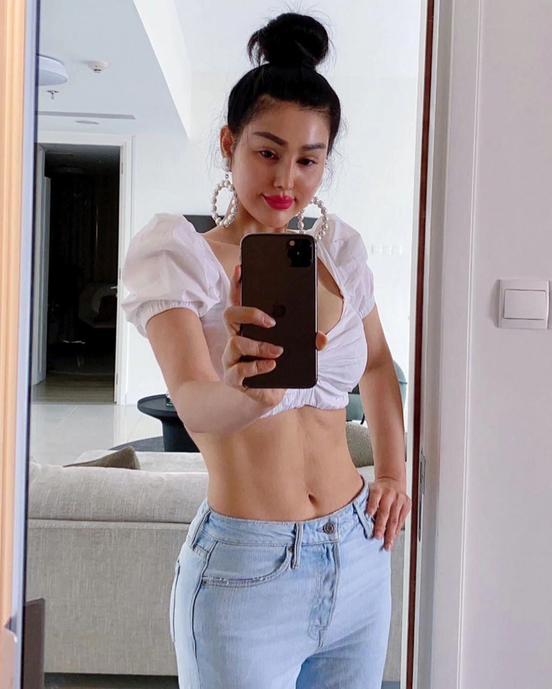 Một thời là mỹ nhân bốc lửa maria đinh phương ánh giờ đây mặt cứng đờ như tượng sáp - 11