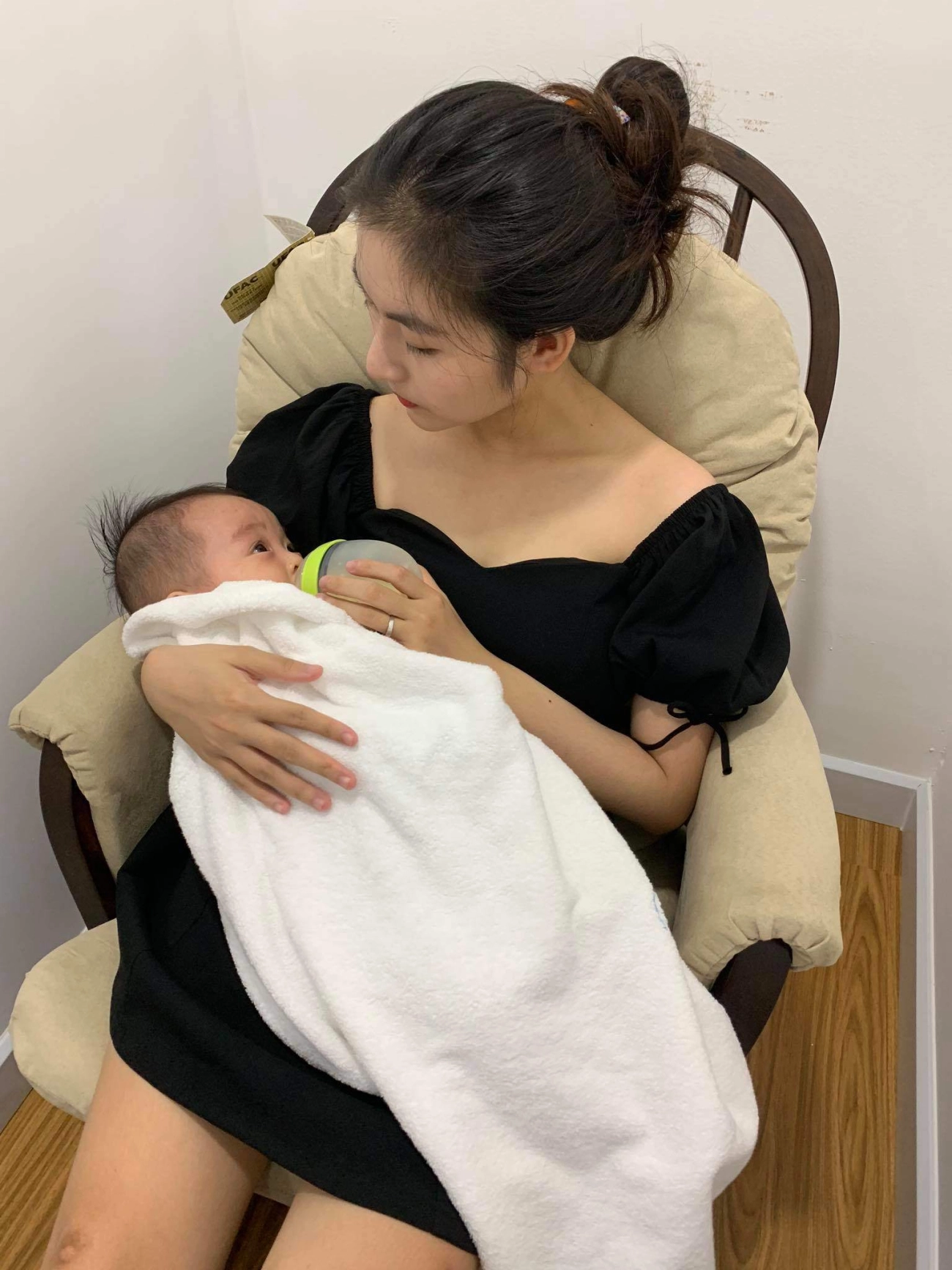 Một thời là sao nhí nổi tiếng xuân mai qua mỹ bán phở 23 tuổi làm mẹ 3 con - 9