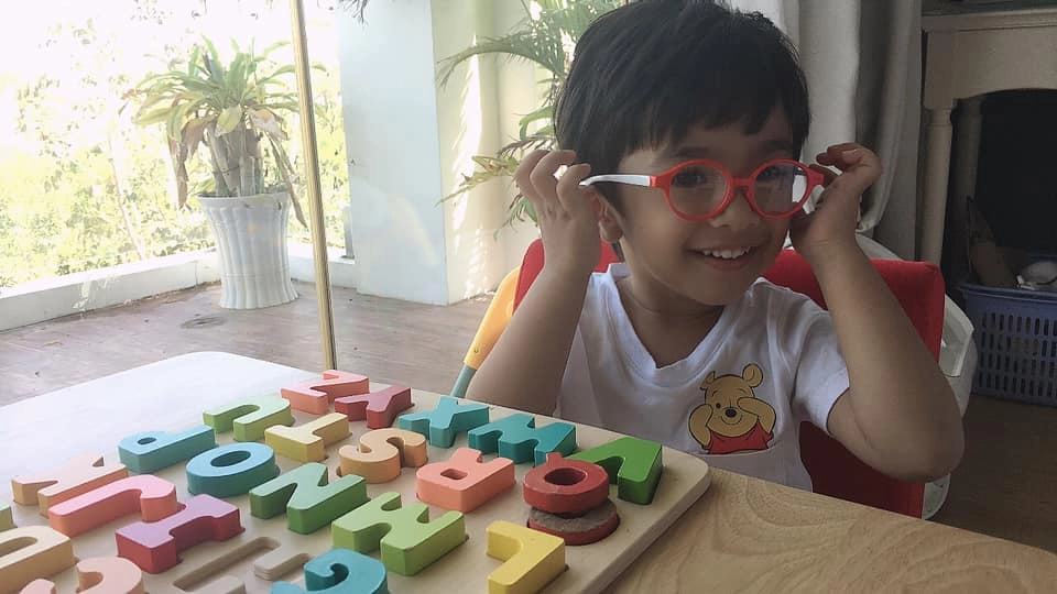 Một thời mỹ nhân dốc tình nguyệt ánh lấy chồng ấn độ ở nhà bán đậu hũ chăm con lai - 6