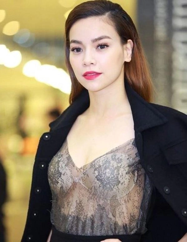 Mừng tuổi mới hai con sinh đôi hồ ngọc hà chơi trội với chiếc váy mặc cũng như không - 10