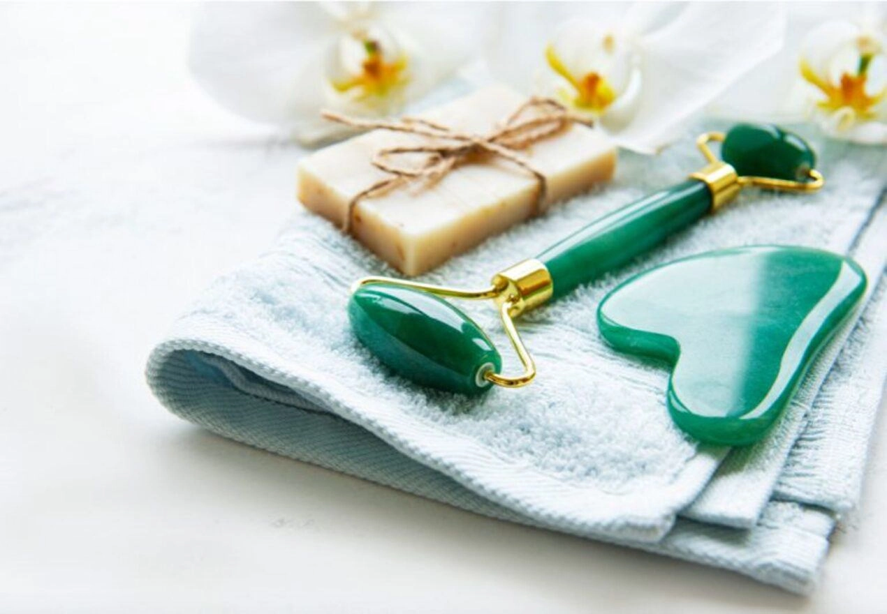 Muốn giữ mãi nét xuân ngày càng trẻ trung tươi tắn nàng phải triển ngay những cách massage mặt này - 7
