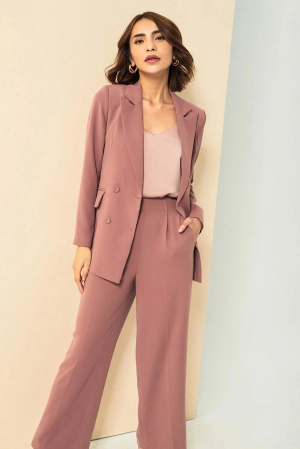 Muốn style công sở thăng hạng năm 2022 nàng không diện 4 gam màu này thì quá phí - 10