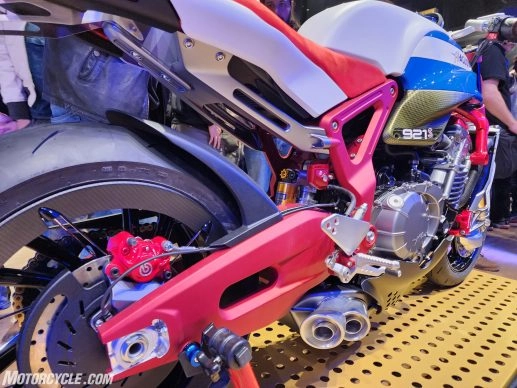 Mv agusta 921s lần đầu tiên xuất hiện tại sự kiện eicma 2022 - 12