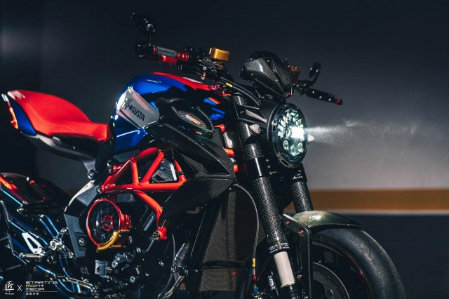 Mv agusta dragster 800rr american độ mê hồn của biker xứ đài - 2