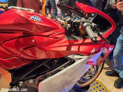 Mv agusta superveloce 1000 serie oro lộ diện - 5