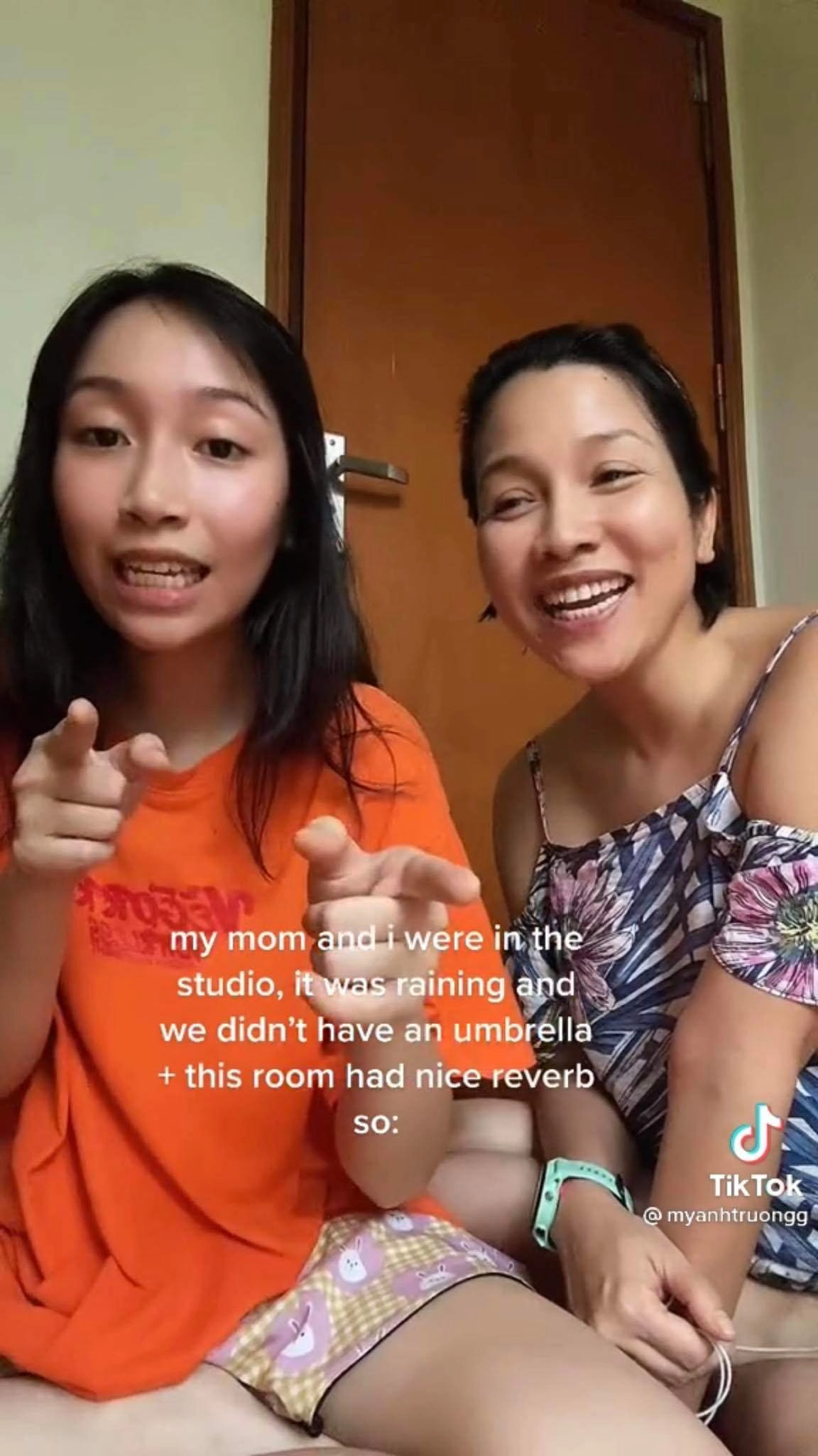 Mỹ linh song ca cùng ái nữ mặt mộc vẫn gây bão như thể thời gian bỏ quên - 1