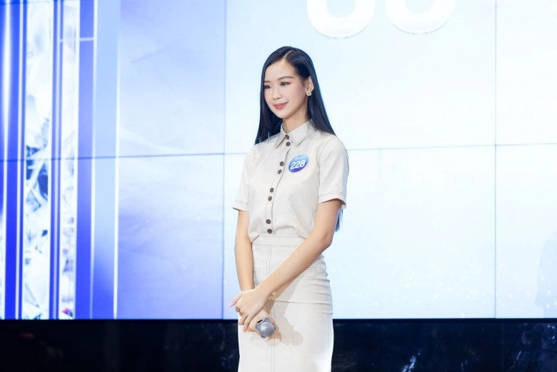 Mỹ nhân 1m85 hiếm có khó tìm của miss world vietnamchân dài như sếu vòng 3 vượt 90cm - 4