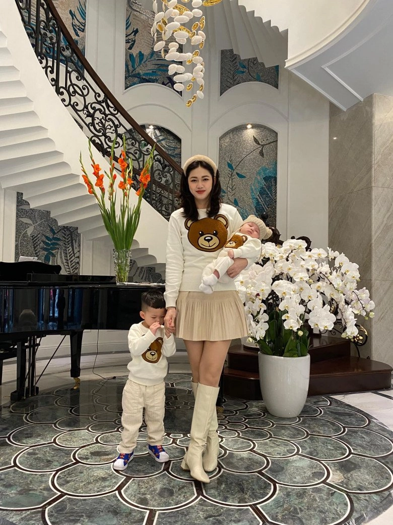 Mỹ nhân chỉ kém đỗ mỹ linh lấy chồng đại gia cảnh ở nhà nuôi con khác xa ảnh mạng - 13