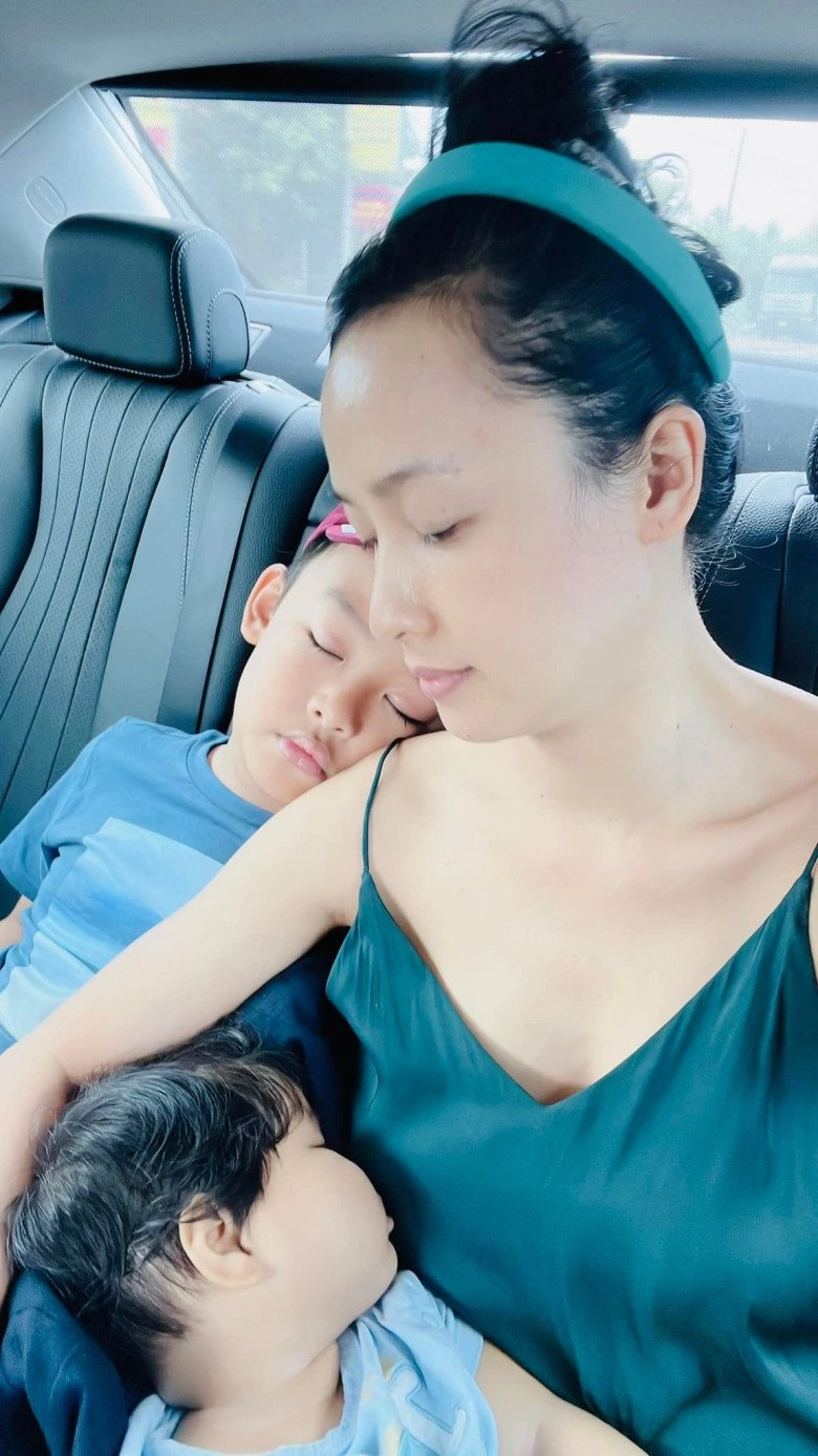 Mỹ nhân cổng mặt trời sinh con được chồng chuyển tiền trả công cảnh bỉm sữa đầu bù tóc rối - 1