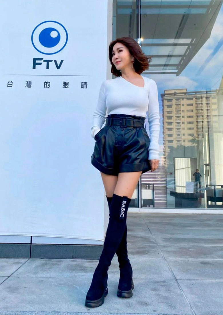 Mỹ nhân đời sống chợ đêm gần 70 tuổi vẫn trẻ đẹp nhờ khéo chọn váy xuyên thấu - 6