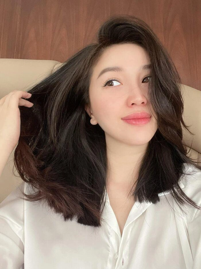 Mỹ nhân đóng cảnh nóng năm 18 tuổi bắt trend tiktok cắt tóc nhận về cái kết toang mặt tiền - 13