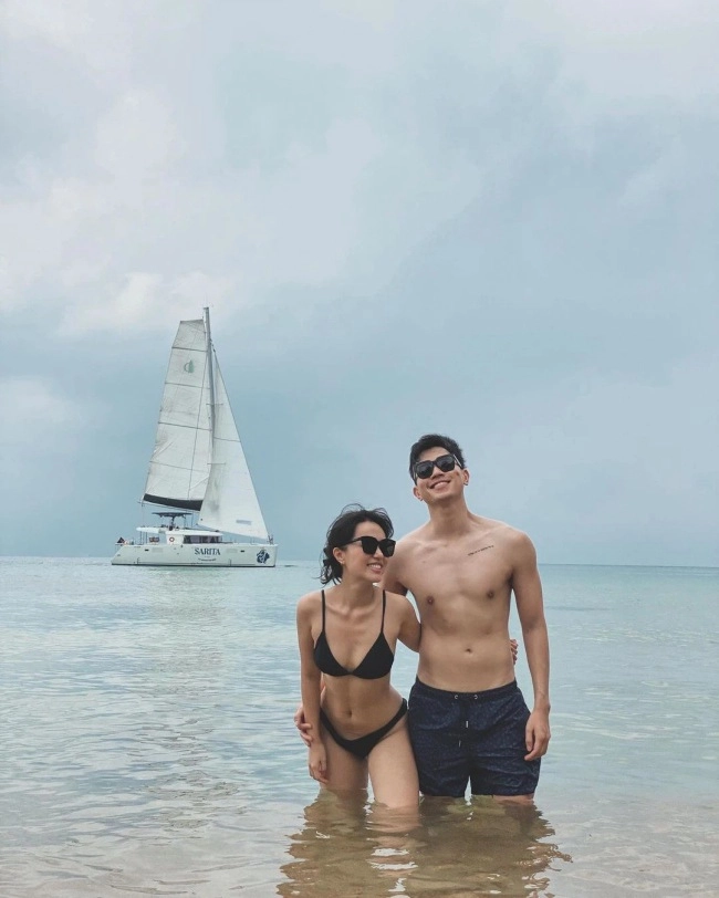 Mỹ nhân việt diện bikini thôi chưa đủ còn rủ thêm bạn trai khoe body đẹp đều - 4