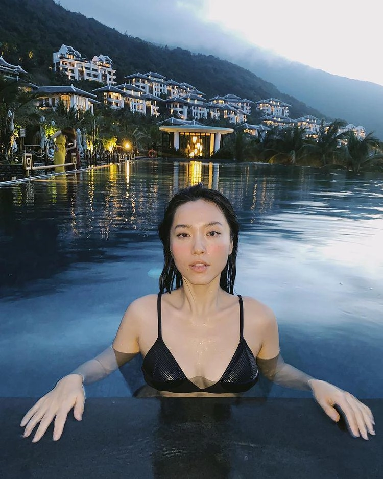 Mỹ nhân việt diện bikini thôi chưa đủ còn rủ thêm bạn trai khoe body đẹp đều - 6