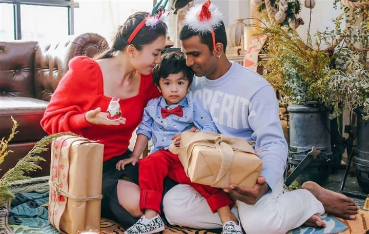 Mỹ nhân việt lấy chồng tây người ôm con ở nhà thuê người sống sang chảnh nước ngoài - 5