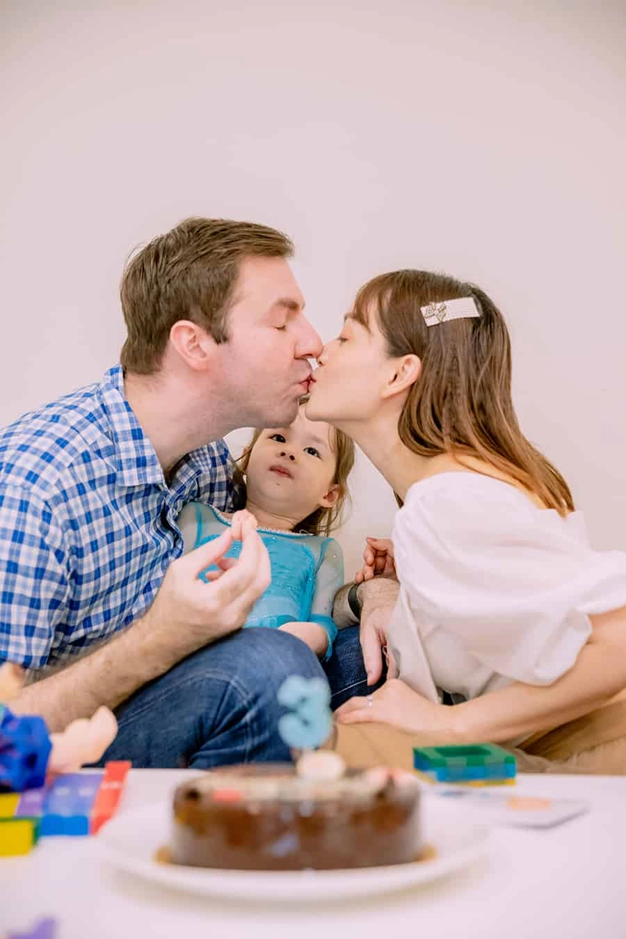 Mỹ nhân việt lấy chồng tây người ôm con ở nhà thuê người sống sang chảnh nước ngoài - 12