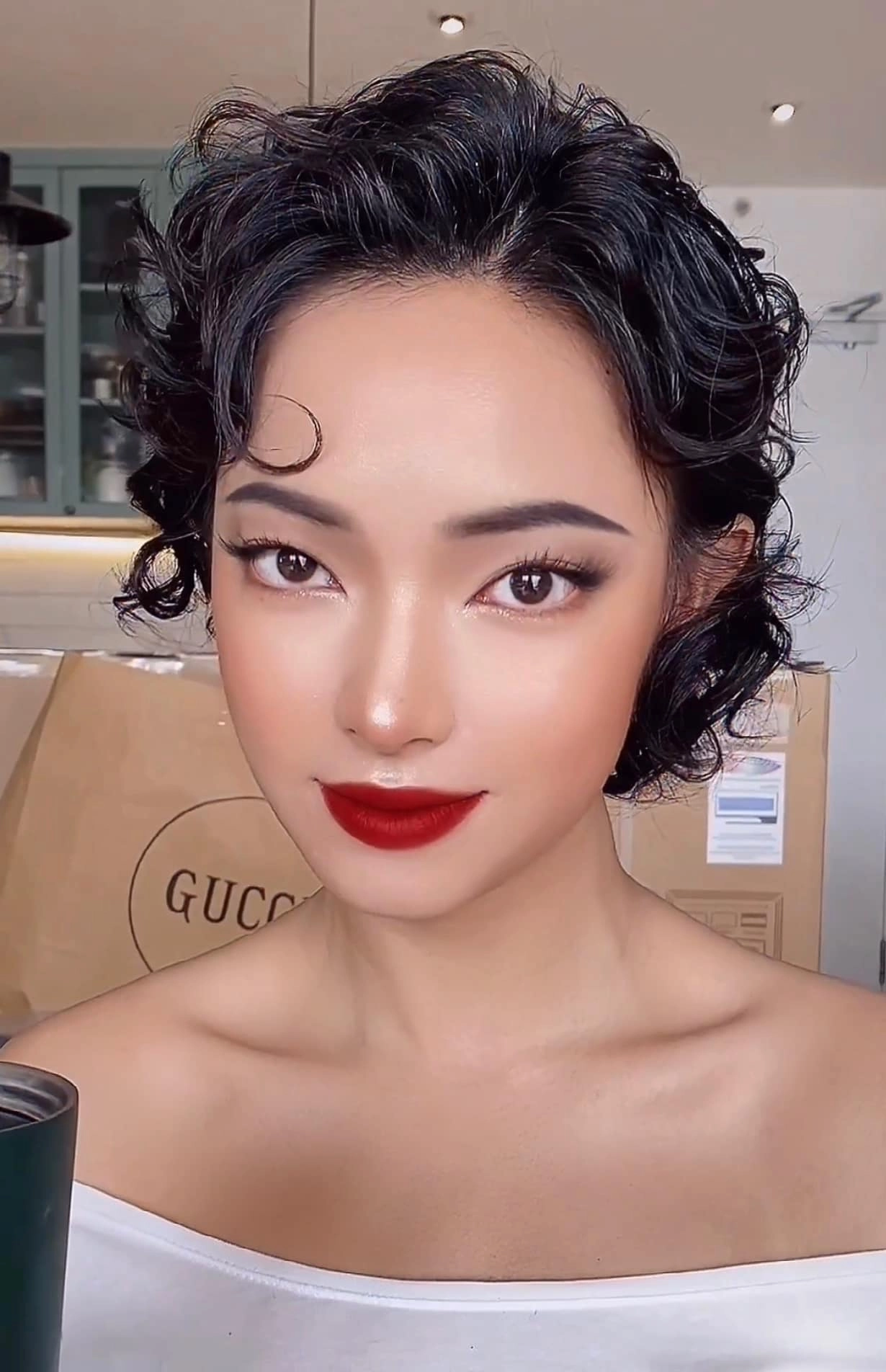 Mỹ nhân việt xúng xính son đỏ đón giáng sinh thùy tiên đẹp mê bảo thy trông nổi da gà - 14