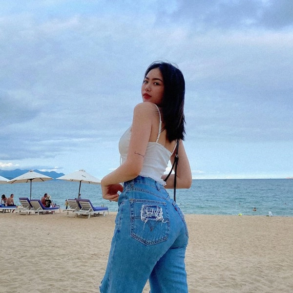 Mỹ nữ nha trang khoe đường cong uốn lượn không thua người mẫu - 8