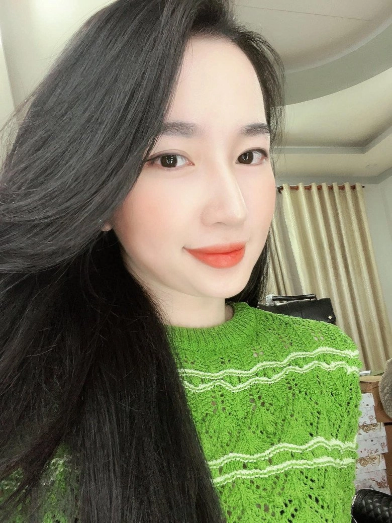 Mỹ nữ từng được lê dương bảo lâm cua hụt mặt xinh như hoa ăn mặc chất chơi - 3