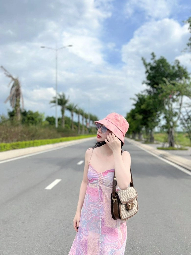 Mỹ nữ từng được lê dương bảo lâm cua hụt mặt xinh như hoa ăn mặc chất chơi - 6