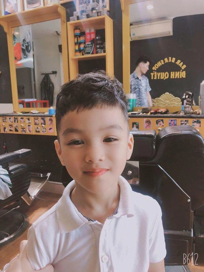 Mỹ nữvào vai gái ngành bạo hơn quỳnh búp bê có con năm cuối cấp 3 giờ làm mẹ đơn thân giàu có - 6