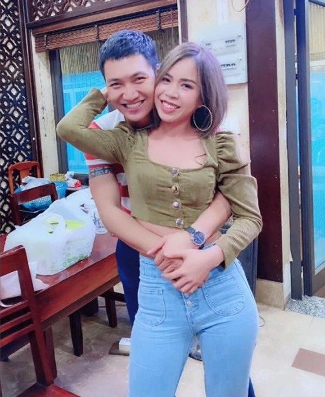 Nam diễn viên hôn phương oanh 9 lần trong 1 tập phim bố 2 con vợ u35 mặn mà - 6