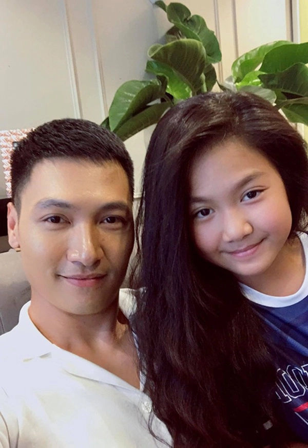 Nam diễn viên hôn phương oanh 9 lần trong 1 tập phim bố 2 con vợ u35 mặn mà - 10