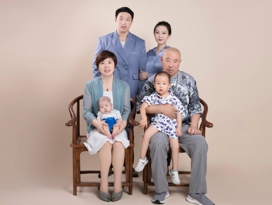 Nam dv xấu lạ cưới vợ mỹ nhân con đầu lòng giống bố con thứ 2 mới bất ngờ - 10