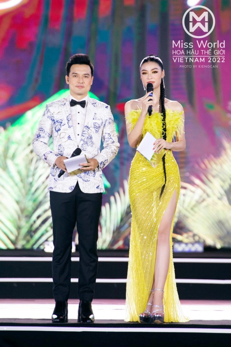 Nàng á hậu tắc kè hoa nhất nhì vbiz một đêm biến hoá 3 kiểu diện bộ nào cũng đều nóng bỏng - 1