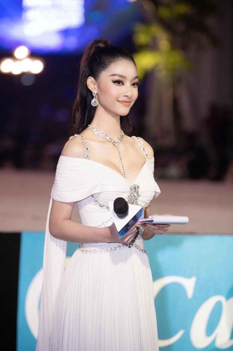 Nàng á hậu tắc kè hoa nhất nhì vbiz một đêm biến hoá 3 kiểu diện bộ nào cũng đều nóng bỏng - 7