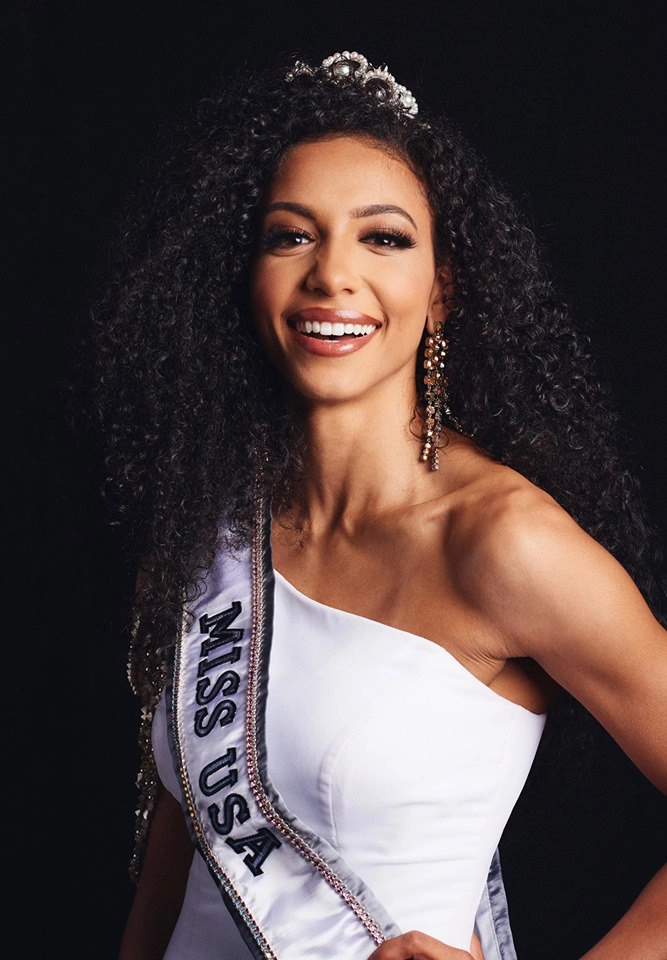 Nàng hậu từng là đối thủ của hoàng thuỳ tại miss universe 2017 qua đời - 8