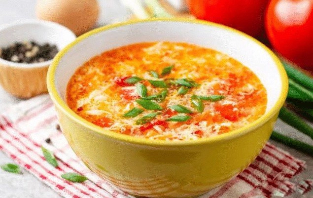 Nấu canh cà chua trứng mãi vẫn tanh nhớ mẹo này canh thơm nức nổi vân đẹp - 6