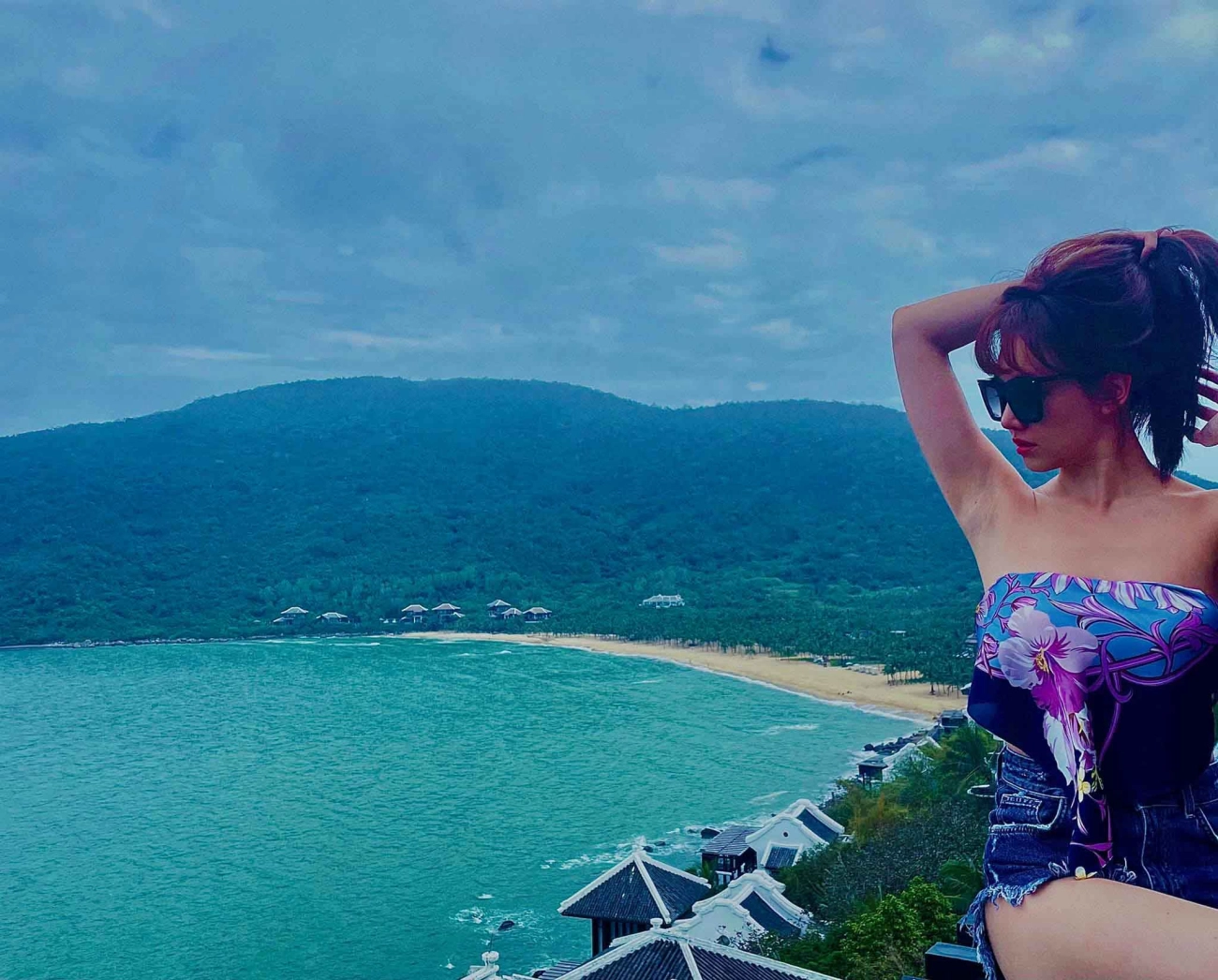 Ngắm hari won mình hạc xương mai quen rồi tay đô vai nét căng thế này lạ quá - 2