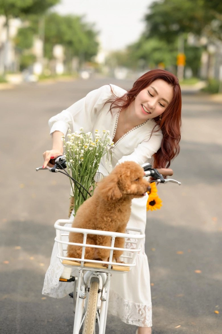 Ngân khánh gần đây không sơ vin nữa toàn diện váy maxi như các sao nữ vbiz giấu bầu - 1