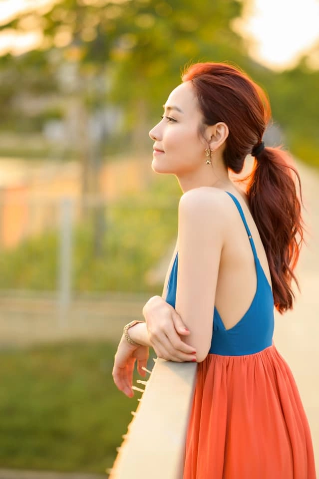 Ngân khánh gần đây không sơ vin nữa toàn diện váy maxi như các sao nữ vbiz giấu bầu - 2