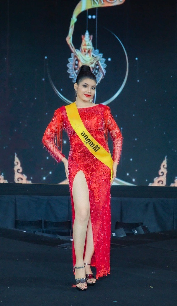 ngán ngẩm với trang phục của dàn thí sinh miss grand cambodia 2022 - 4