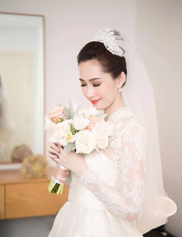Ngày lên xe hoa các bà các mẹ ngày xưa trang điểm khác chúng ta như thế nào - 10