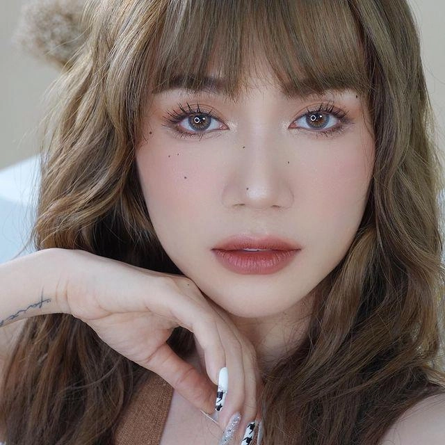 Nghỉ hát làm streamer khởi my gây choáng với làn da xăm chi chít tàn nhang - 11