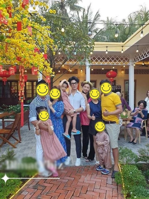 Ngô thanh vân-huy trần lộ ảnh diện đồ ngủ đôi tình tứ soi style ngày thường đồng điệu đến lạ - 1