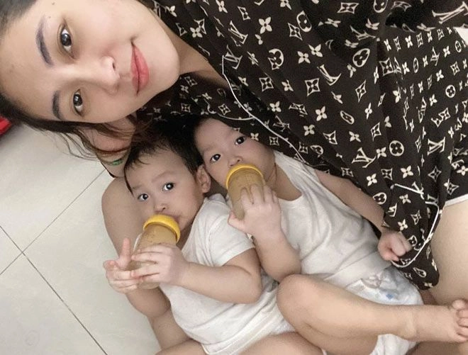 Ngoài đặng thu thảo nhiều mỹ nhân việt có con mặt xấu bụng rạn người được chiều người bẽ bàng - 15