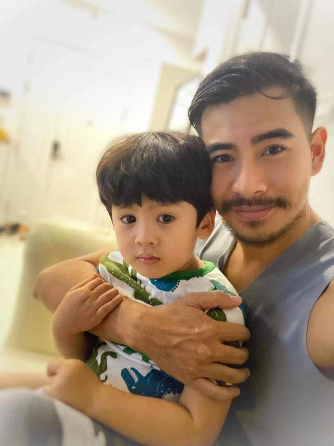 Ngọc lan ôm hôn con trai ở trần bị nói con hư tại mẹ nhưng ai cũng đồng cảm - 10