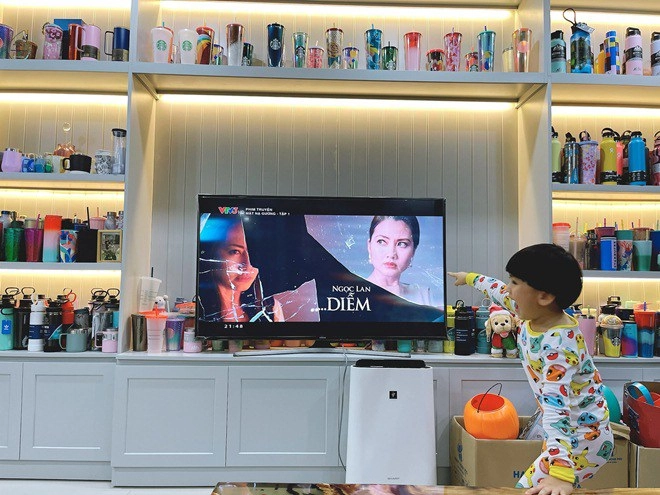 Ngọc lan ra bắc đóng phim 5 tháng chưa về ngày thấy mẹ trên tivi con trai mừng thấy thương - 2