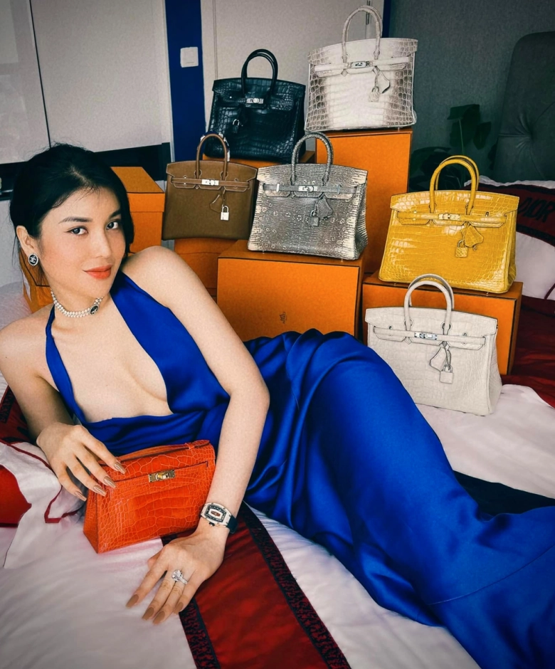 Ngọc nữ có vòng 3 hơn 1m che khoảng hở da thịt bằng núi túi đắt đỏ xứng danh yêu nữ hàng hiệu - 8
