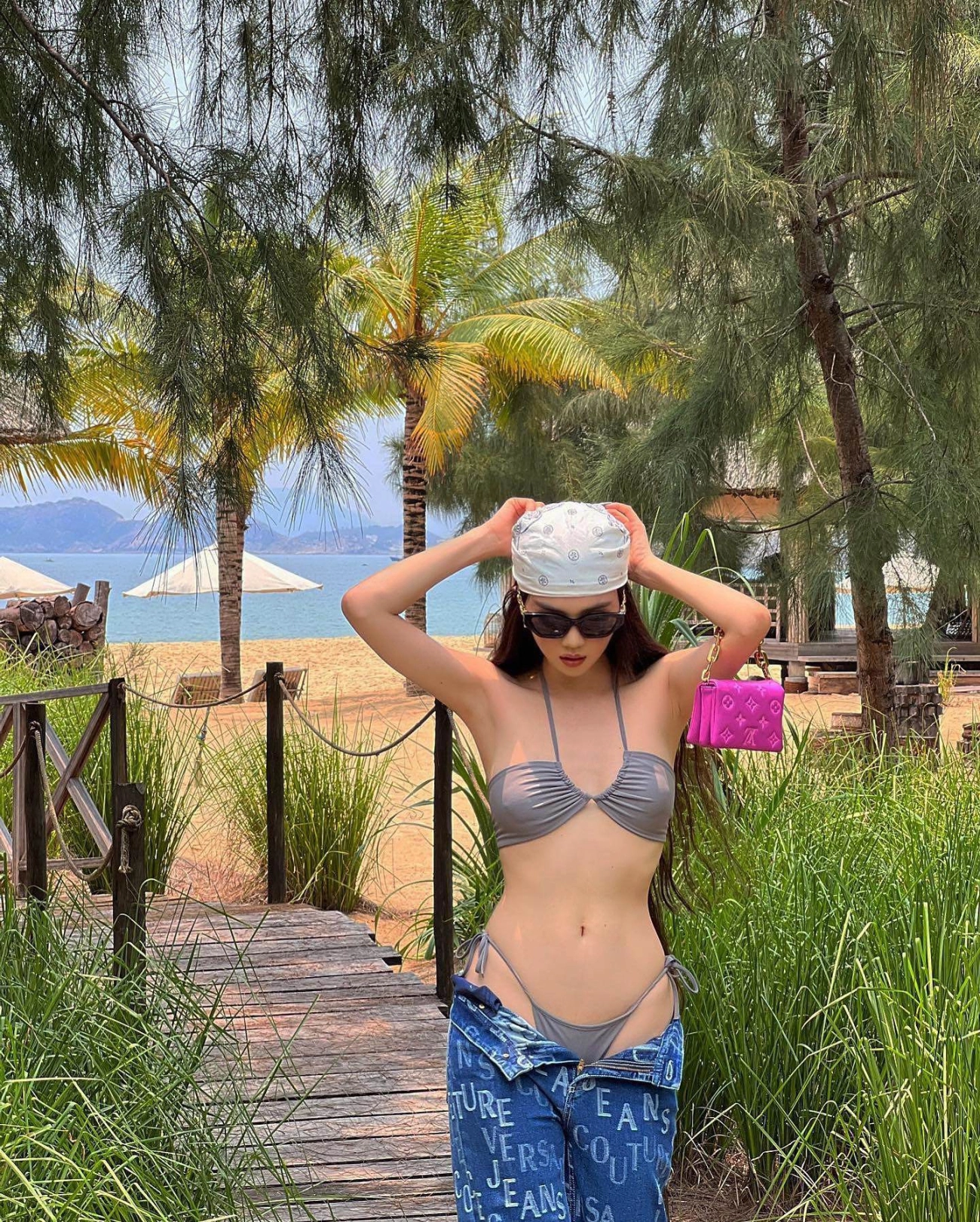 Ngọc trinh chăm khoe body hậu đạo nhái người đẹp lắm rồi vẫn phải bóp dị dạng tay - 9
