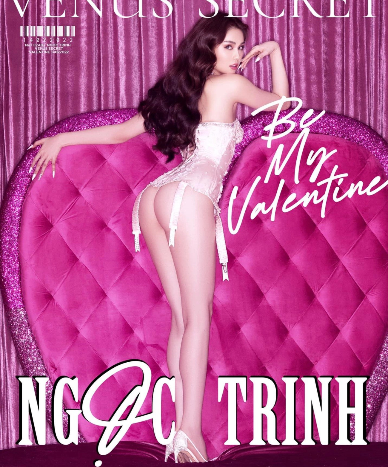 Ngọc trinh hot nhất ngày lễ valentine với nội y phô nguyên trái mông đào - 2