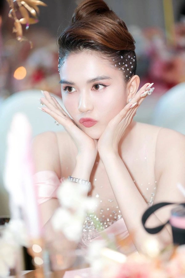 Ngọc trinh tiết lộ lý do trẻ lâu ai nghe xong cũng ngạc nhiên - 16
