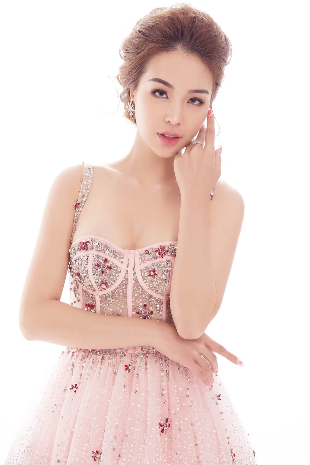 Người đẹp bảo ngọc trở lại đấu trường nhan sắc tại mrs vietnam world 2017 - 2