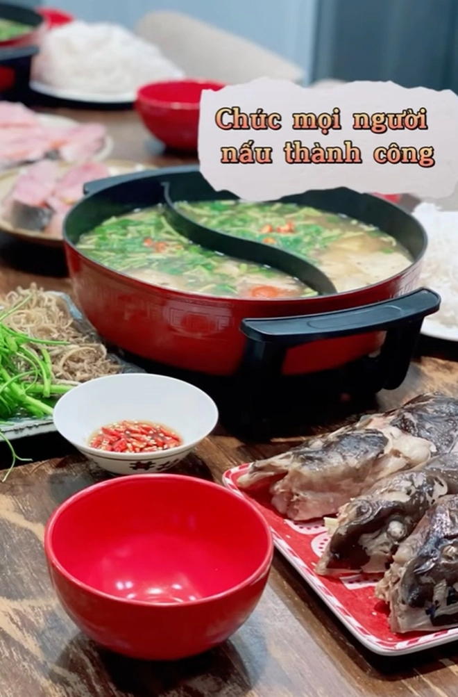 Người đẹp miền tây nấu lẩu chuẩn hơn ở quán mẹ chồng tấm tắc chỉ cần ăn bát nước với bún đã ngon - 19